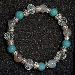 Dramatic Gemstone Bracelet with added Silver shine and Crystal Glass sparkle! ✨